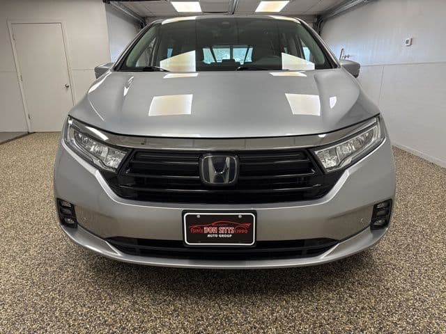 Photo 2 of 2023 Honda Odyssey Touring