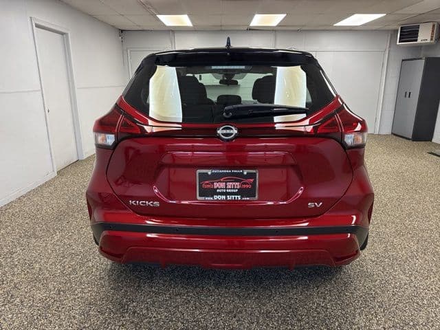 Photo 5 of 2023 Nissan Kicks SV