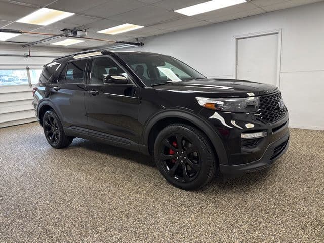 Photo 3 of 2023 Ford Explorer ST