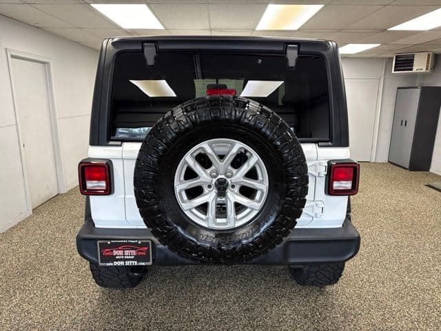 Photo 5 of 2023 Jeep Wrangler Sport S