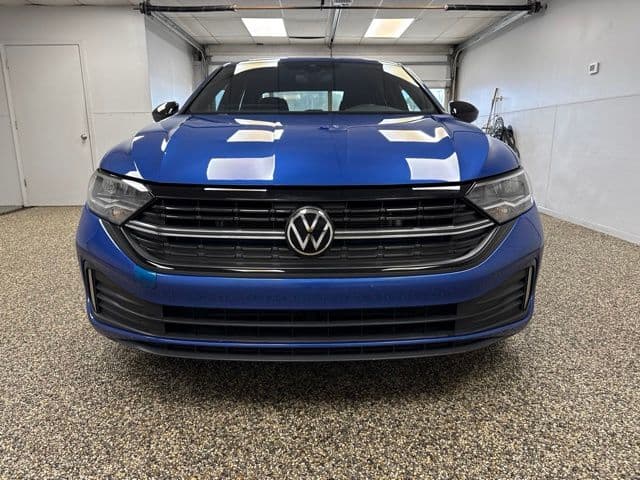 Photo 2 of 2024 Volkswagen Jetta Sport