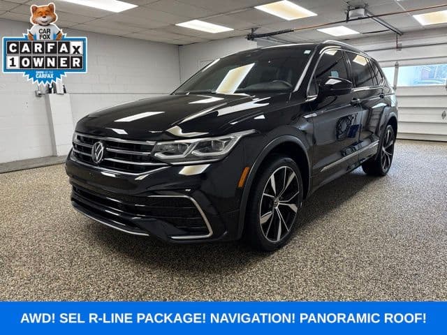 Photo 1 of 2023 Volkswagen Tiguan SEL R-Line 4Motion