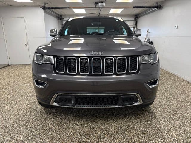 Photo 2 of 2021 Jeep Grand Cherokee Limited