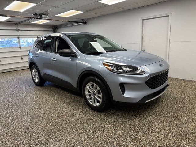 Photo 3 of 2022 Ford Escape SE