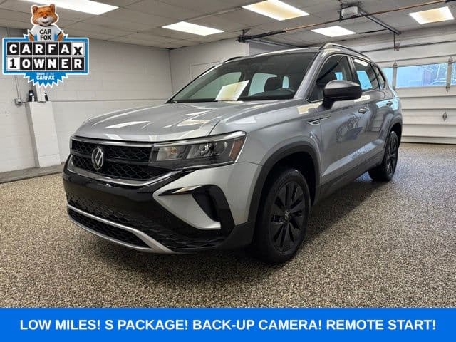 Photo 1 of 2023 Volkswagen Taos S