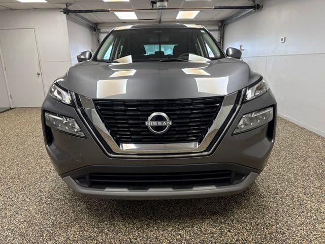 Photo 2 of 2023 Nissan Rogue SV