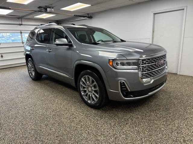 2021 GMC Acadia Denali - Image 3