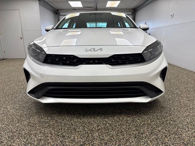 2023 Kia Forte LXS - Image 2
