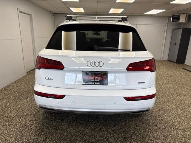 2019 Audi Q5 quattro Premium Plus 45 TFSI - Image 5