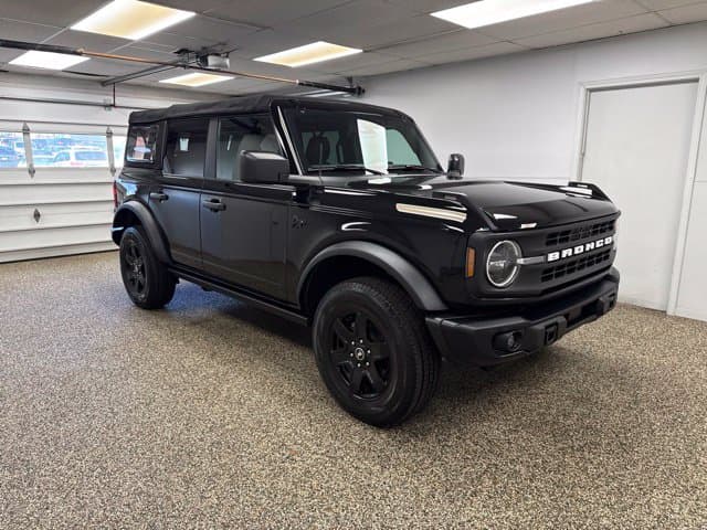 Photo 3 of 2022 Ford Bronco Black Diamond