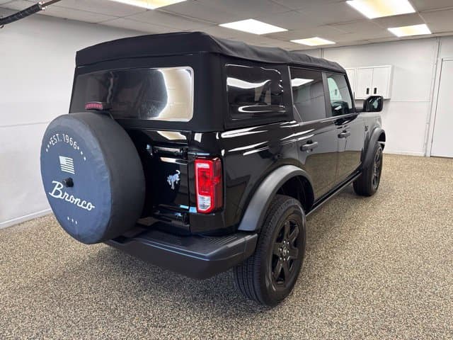 Photo 4 of 2022 Ford Bronco Black Diamond