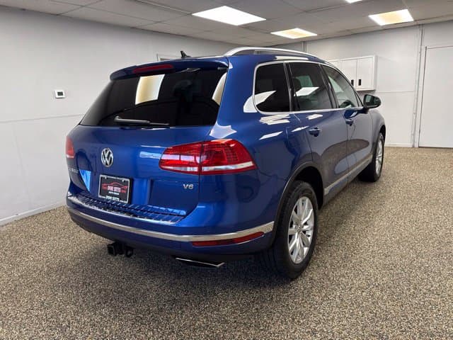 2016 Volkswagen Touareg VR6 FSI - Image 4